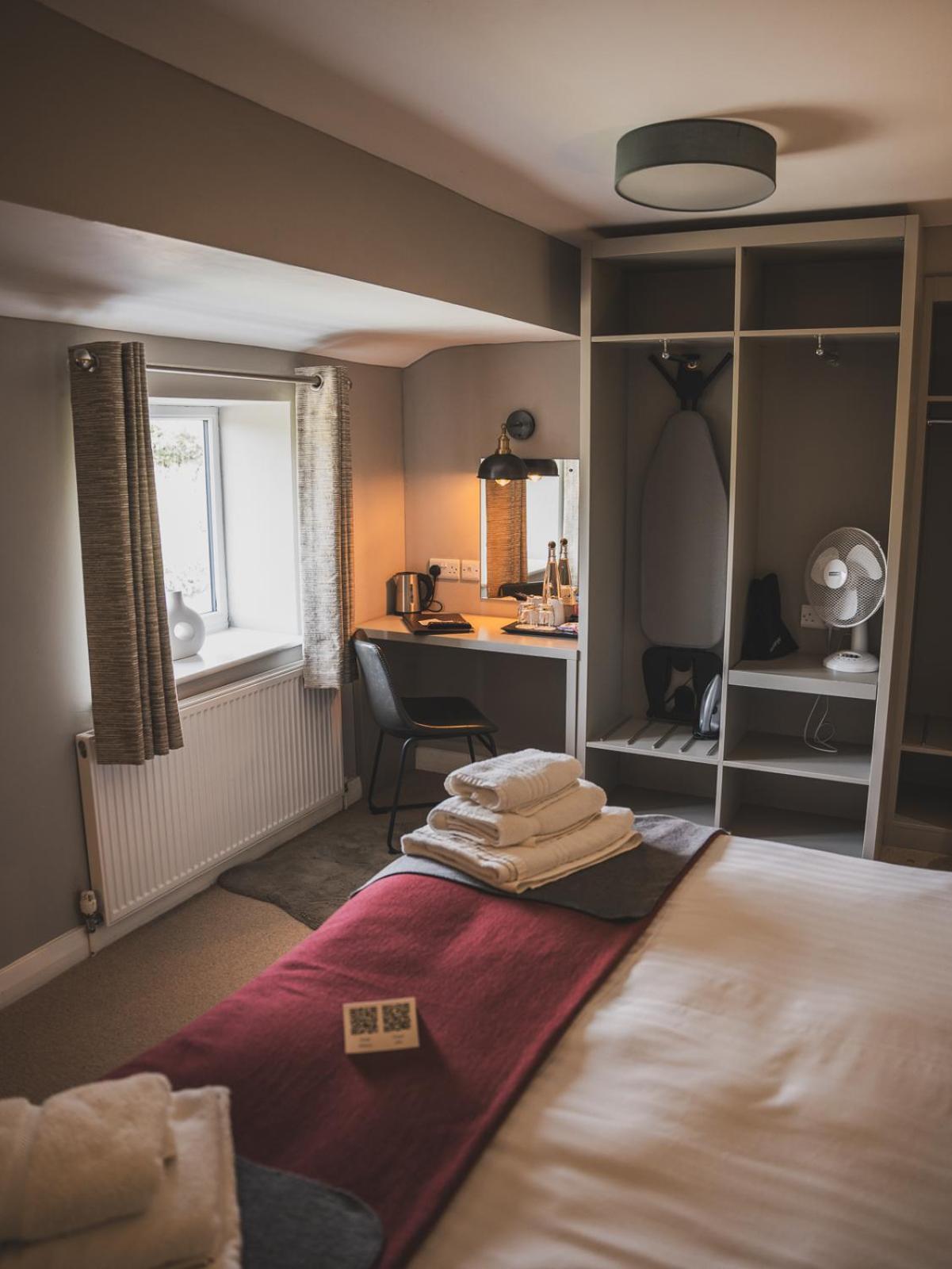 Готель Crossways Веллс Екстер'єр фото A room at the Old Mill